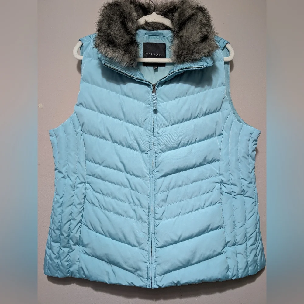 Talbot's Faux Fur Collar Down Puffer Vest - Picture 2 of 9